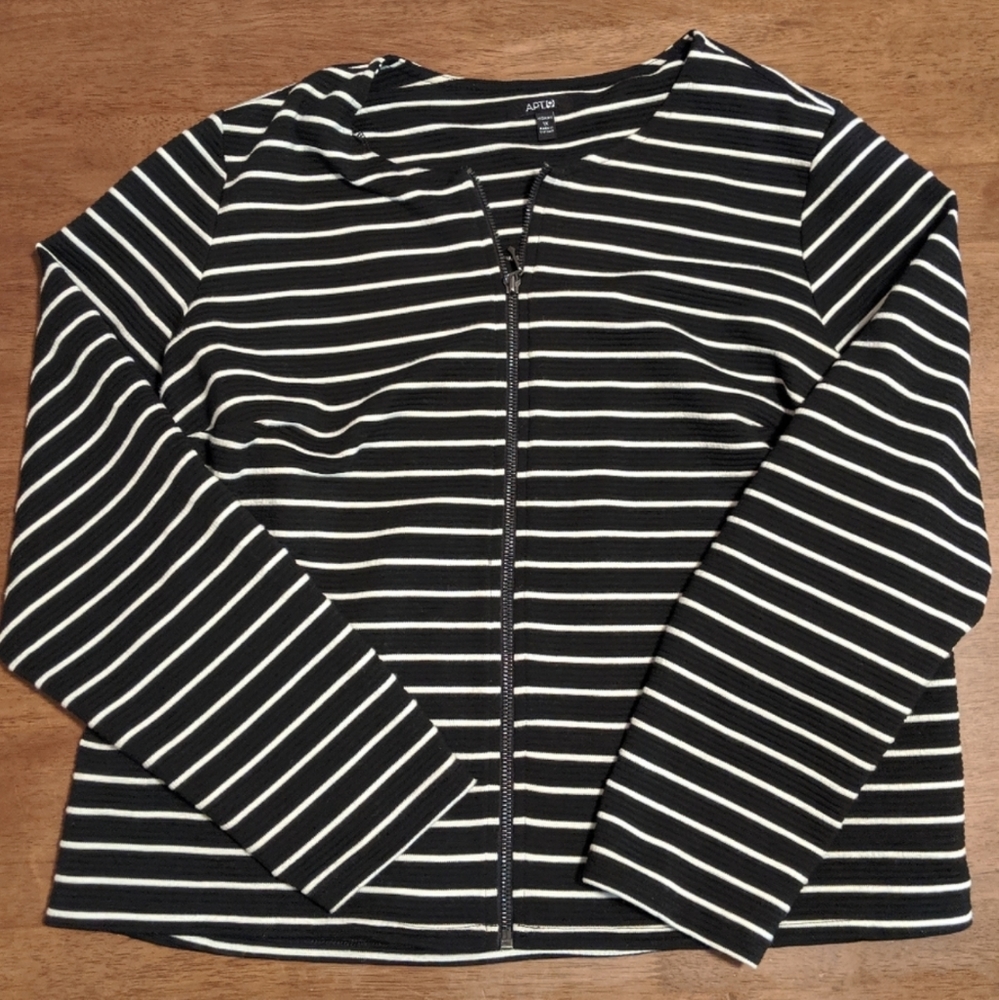 Apt. 9 Black & White Sweater